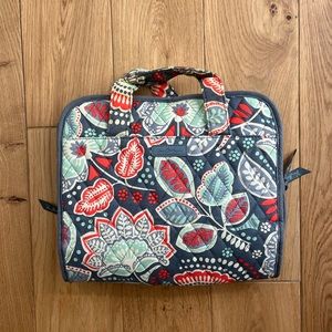 Vera Bradley hanging travel organizer